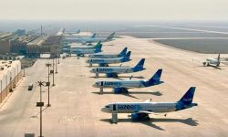 وزارة النقل تتوقع نمواً في حركة المسافرين وخطة لإنهاء ملف الطائرات الجاثمة